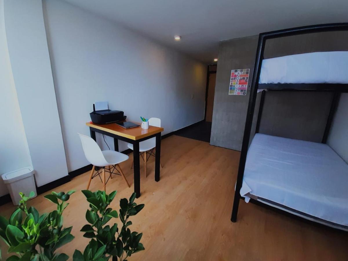 Hostal - Hotel - Apartaestudios Amoblados Chapinero Las Mandarinas - Coworking Bogotá Zewnętrze zdjęcie