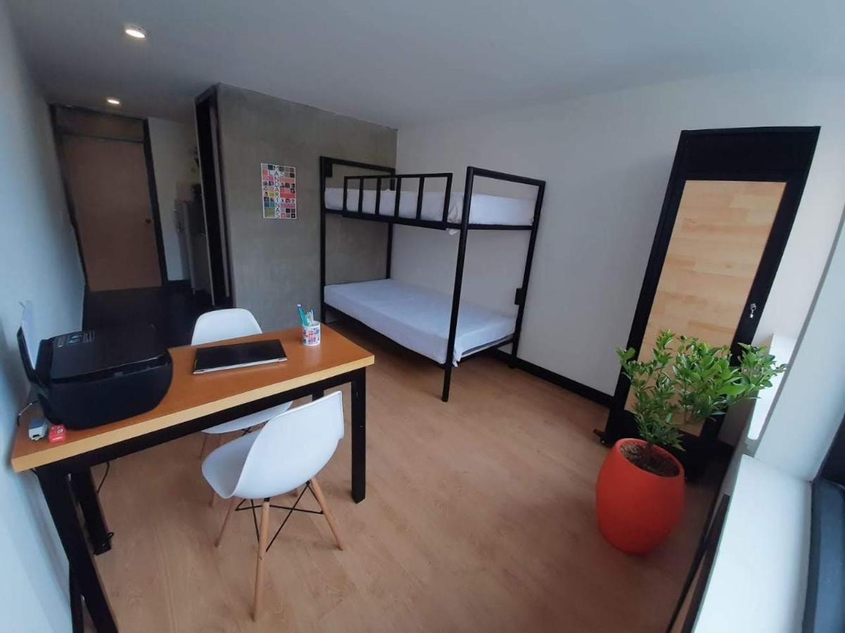 Hostal - Hotel - Apartaestudios Amoblados Chapinero Las Mandarinas - Coworking Bogotá Zewnętrze zdjęcie