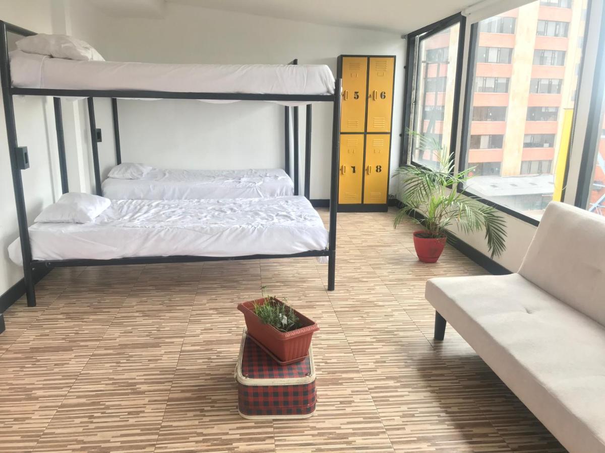 Hostal - Hotel - Apartaestudios Amoblados Chapinero Las Mandarinas - Coworking Bogotá Zewnętrze zdjęcie