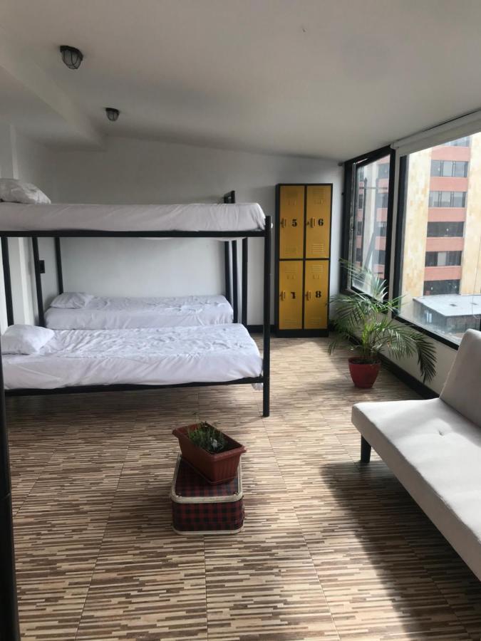 Hostal - Hotel - Apartaestudios Amoblados Chapinero Las Mandarinas - Coworking Bogotá Zewnętrze zdjęcie