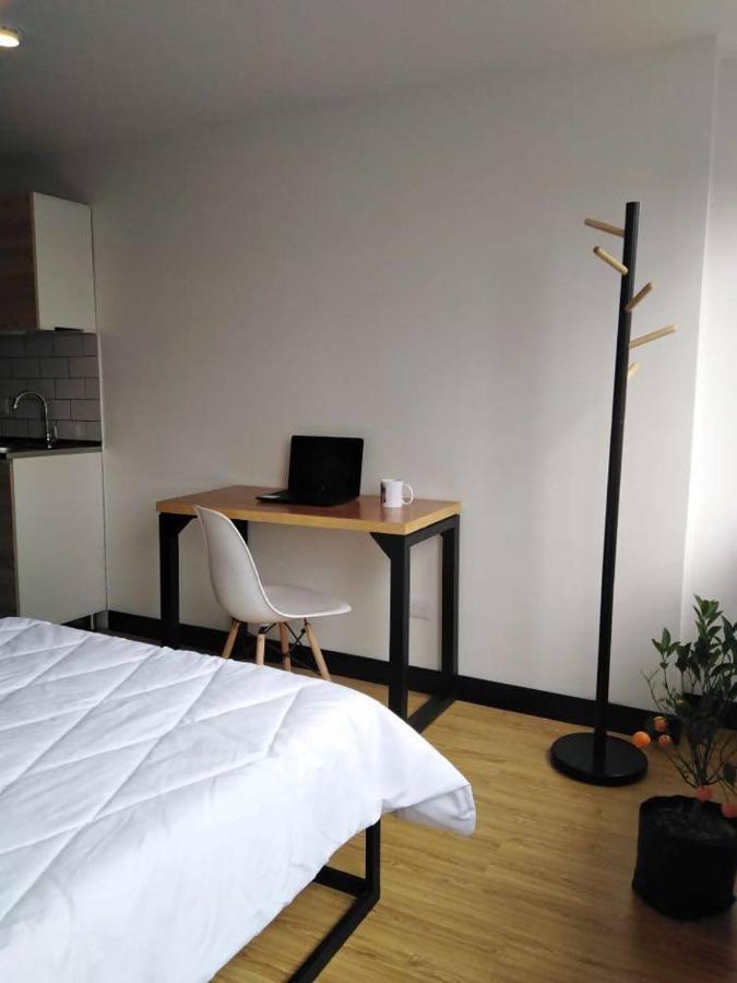 Hostal - Hotel - Apartaestudios Amoblados Chapinero Las Mandarinas - Coworking Bogotá Zewnętrze zdjęcie