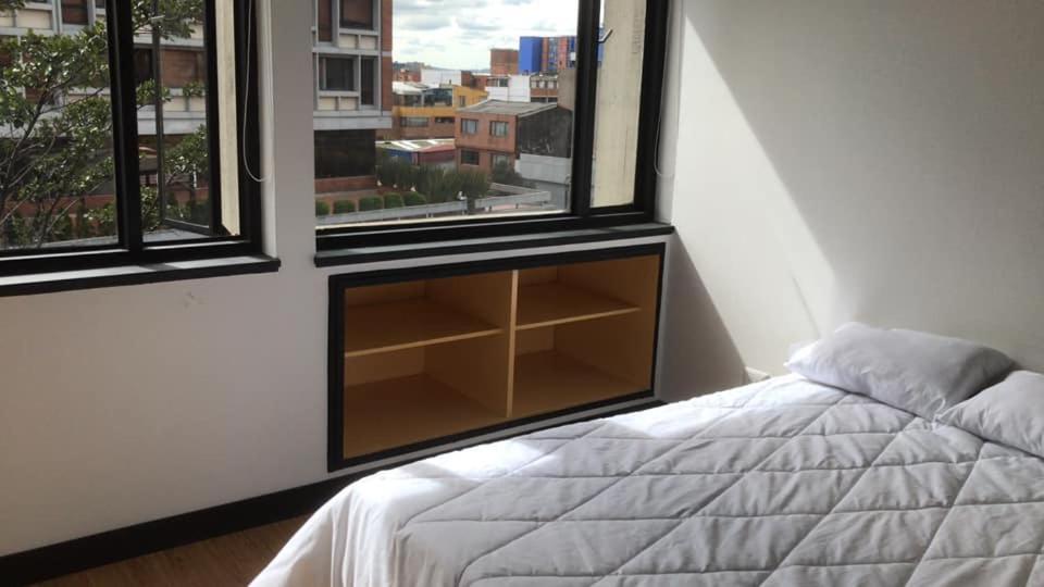 Hostal - Hotel - Apartaestudios Amoblados Chapinero Las Mandarinas - Coworking Bogotá Zewnętrze zdjęcie